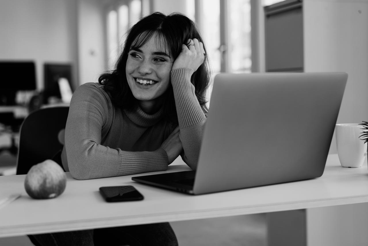 young-women-in-work-break.jpg